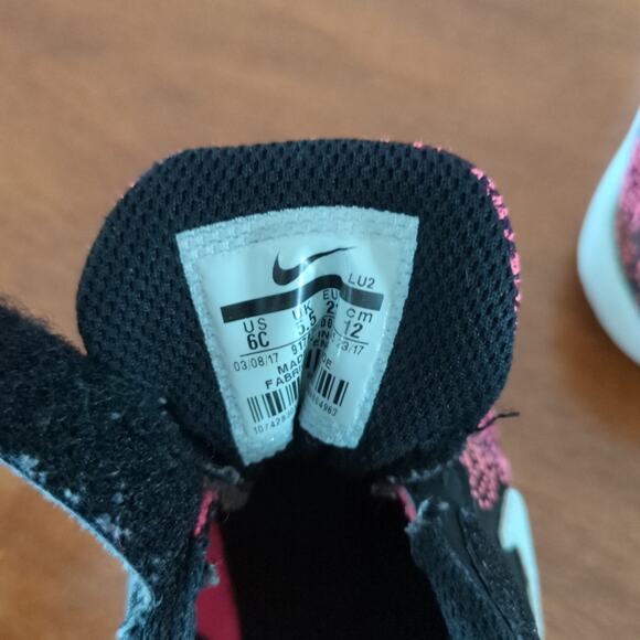 Nike Flex Contact Black / Pink toddler Girls little kids size 6 - Picture 8 of 9